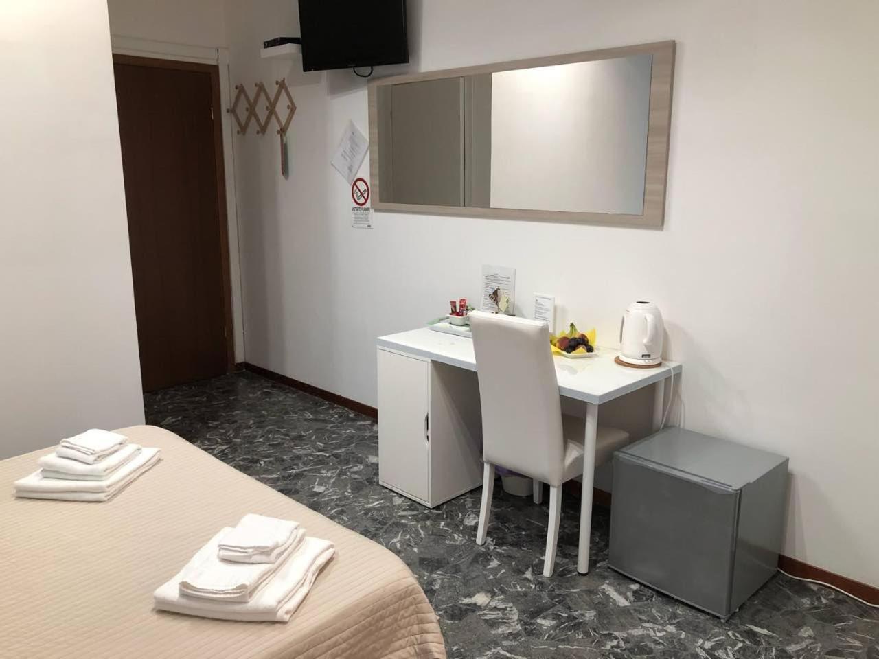 Maxim Rooms ローマ エクステリア 写真